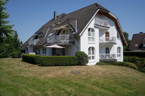 Apartment with Balcony image 9