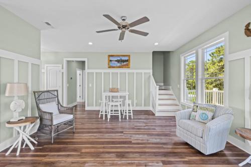 3BR Harkers Island Dream King bed Sound Views in Harkers Island (NC)