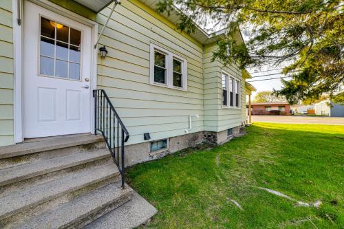 Less Than 2 Mi to SUNY Cortland Unit with Private Parking in كورتلاند