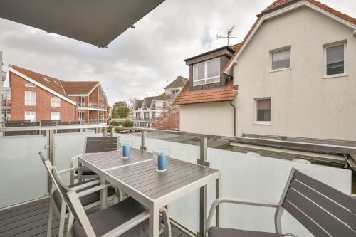 Apartment with Balcony image 9