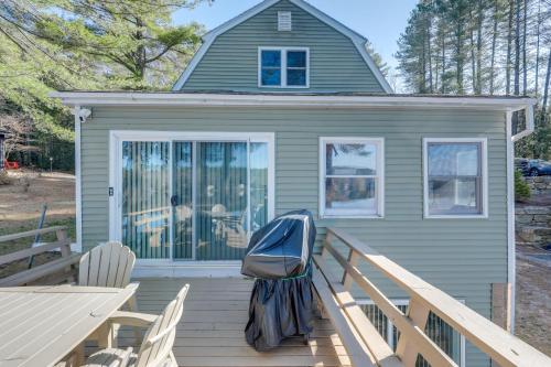 Lakefront Cabin w/ Panoramic Water View & Access in Sunapee (NH)