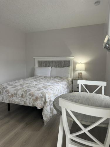 1 queen bed