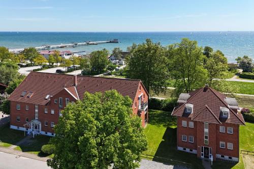 Apartment with Sea View image 1