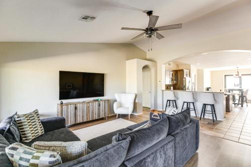 Newly Renovated Home with Pool Access in Tucson! in Catalina