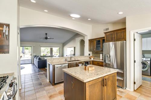 Newly Renovated Home with Pool Access in Tucson! in Catalina