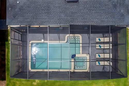 Modern 7BR with Pool Minutes from Disney ESPN thumb 2