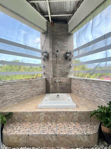 GEN B Hotel in Guimbal