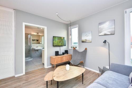Apartment with Sea View image 10