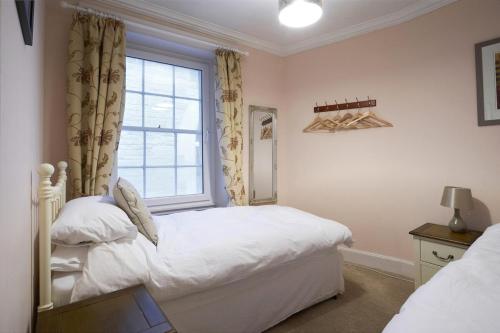3 Bedroom Apartment - Historic Old Town, Edimburgo (foto 6)