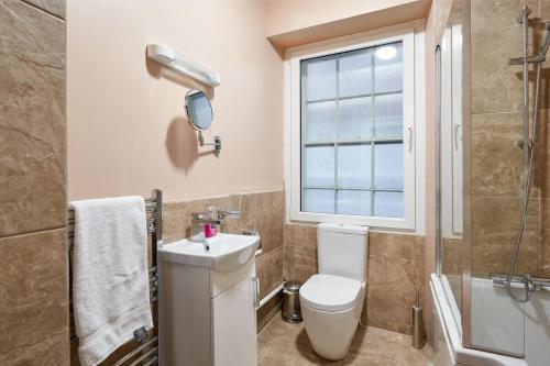 3 Bedroom Apartment - Historic Old Town, Edimburgo (foto 7)