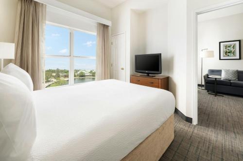 Residence Inn by Marriott Des Moines West at Jordan Creek Town Center