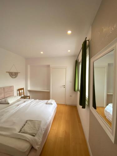 Deluxe King Suite room in Trip'n'Hostel Chill Zone