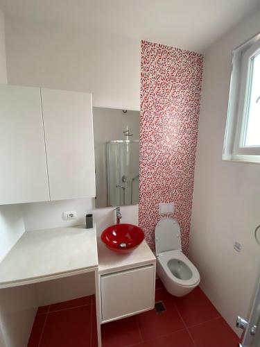 Deluxe King Suite image 1