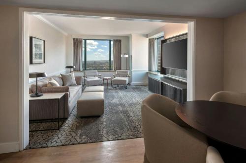 Sheraton Boston Hotel - image 3