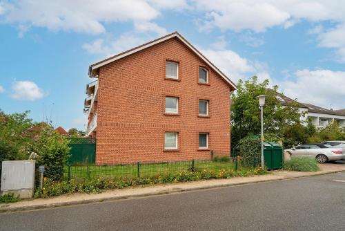 Apartment with Balcony image 4