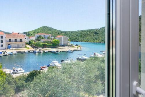 ทัศนียภาพ, Apartments Lonamare in ปอดกลาวิซา