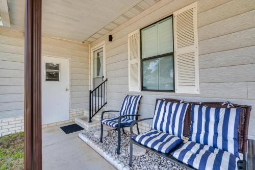 Golf and Pool Access Home with Yard in Lady Lake in เลดี้ เลค (FL)