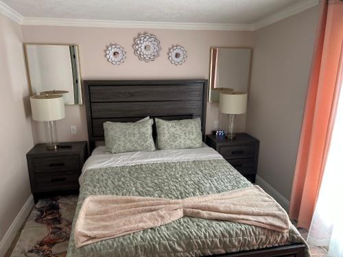 Loera’s Inn in Dumfries, USA