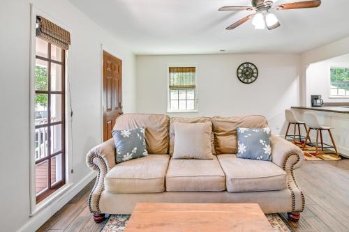 Charming Apartment in Downtown Georgetown! in Georgetown, USA