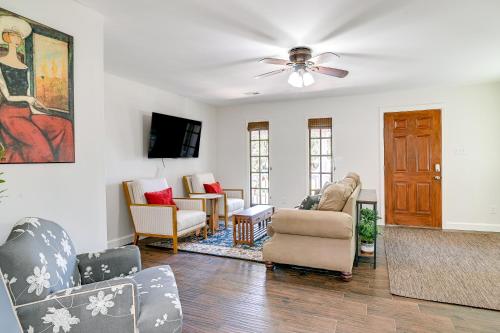 Charming Apartment in Downtown Georgetown! in Georgetown, USA