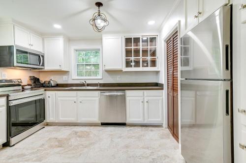 Charming Apartment in Downtown Georgetown! in Georgetown, USA