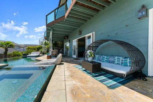 The Pool Side Hideaway with Golf Cart - Tap to explore photos