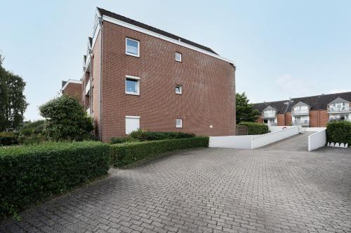 Apartment with Balcony image 8