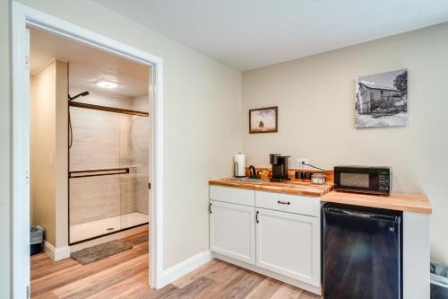 Studio Stay w/ Deck in Missouri Wine Country in Ņūhavena (MO)