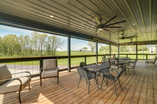 Studio Stay w/ Deck in Missouri Wine Country in Ņūhavena (MO)