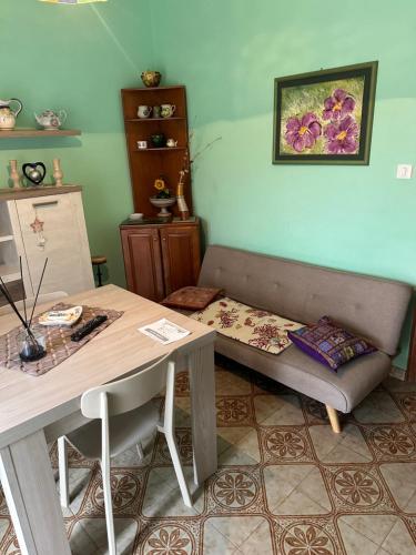  Cottage Gole Alcantara Pafumi in Graniti