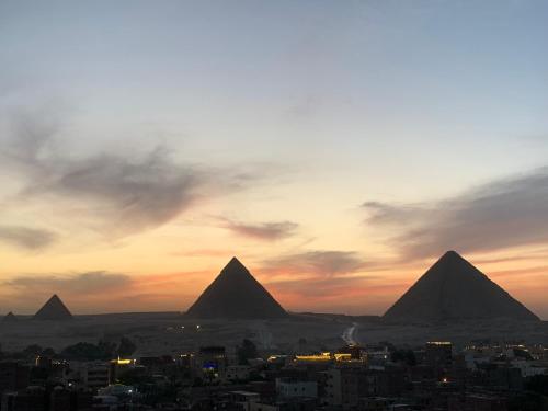 The pyramid hotel - image 2