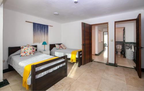 CASCADAS,stylish family villa poolside steps from beach, Cancún (fotografie 8)