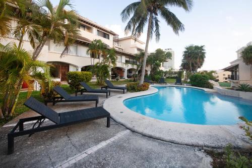 CASCADAS,stylish family villa poolside steps from beach, Cancún (fotografie 10)