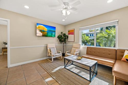 Newly Renovated One Bedroom Apartment in Funk Zone in Santa Barbara, USA