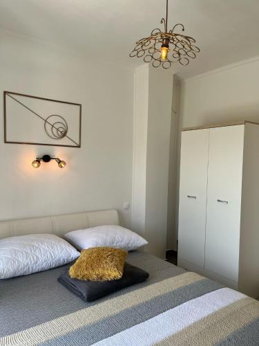 Two-Bedroom Apartment with Balcony and Sea View image 10