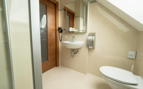 Hotel Flair – Salzburg, IA