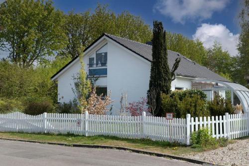 Drossel 141m von Schlehenkoppel entfernt