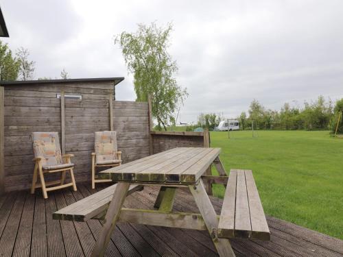 Cabin by Hegermeer with Sailing Access, Heeg (foto 6)