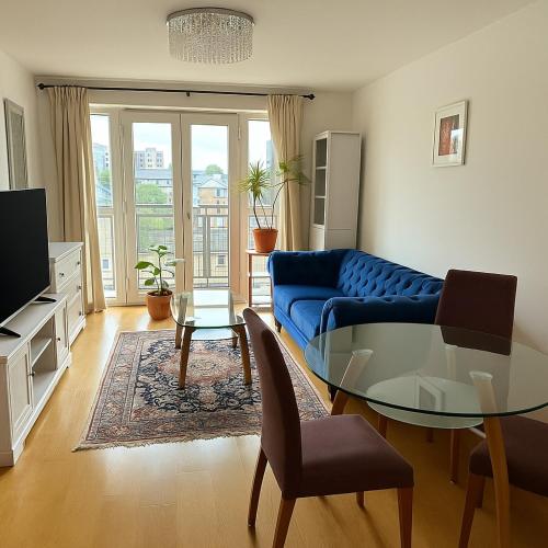Riverside 1bd near Canary Wharf - image 14