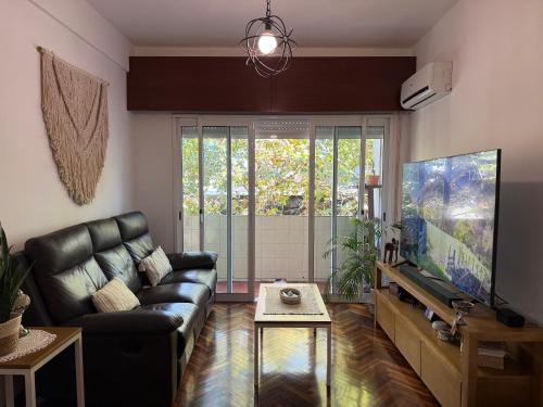 Spacious and Bright Apartment in Centro