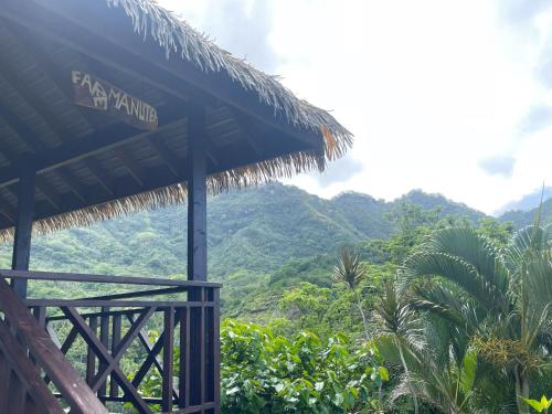 Létesítmények, Fare Manutea in Nuku Hiva