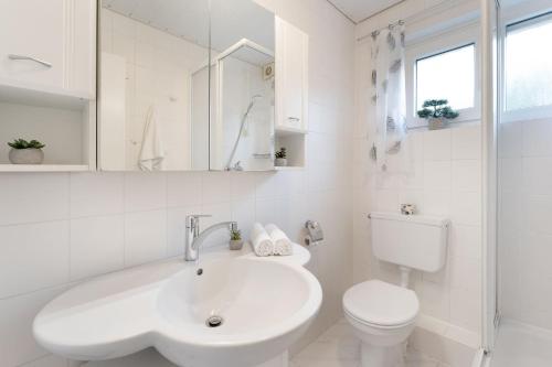 Holiday Home image 10