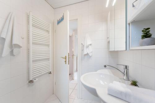 Holiday Home image 8