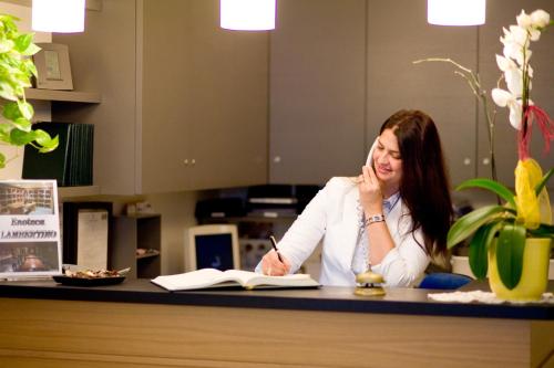 Фойє, Hotel Lamberti in Алассіо