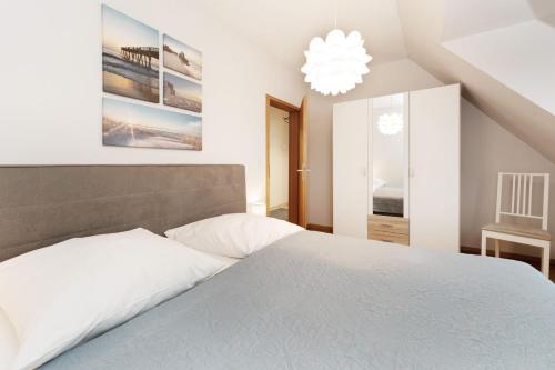 Apartment with Balcony image 10