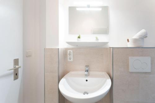 Apartment with Balcony image 8