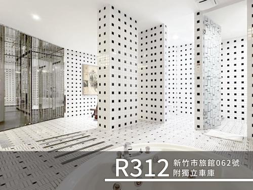 CD Motel near Xinyue Beach