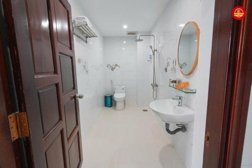 Khách sạn Hưng Thịnh 2