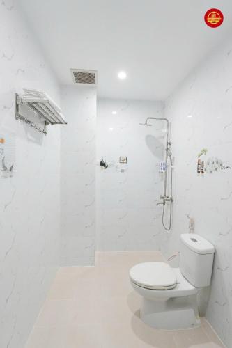 Khách sạn Hưng Thịnh 2