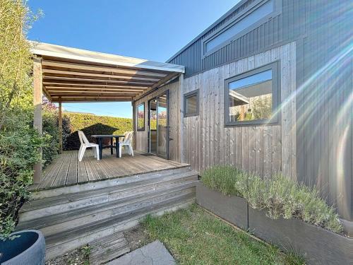 Séjour en Tiny House à Jullouville, piscine et parking inclus - FR-1-361A-95